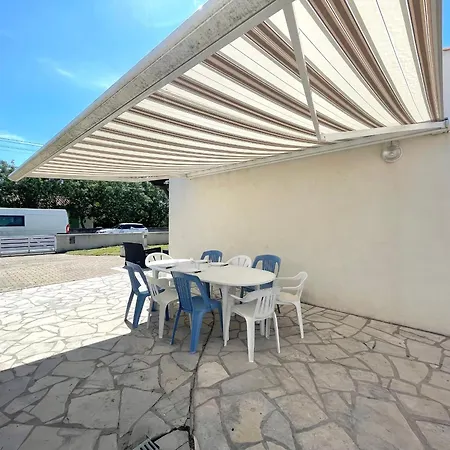 Prázdninový dům Maison A 650m De La Avec Jardin, Veranda Et Wifi - Fr-1-231-325